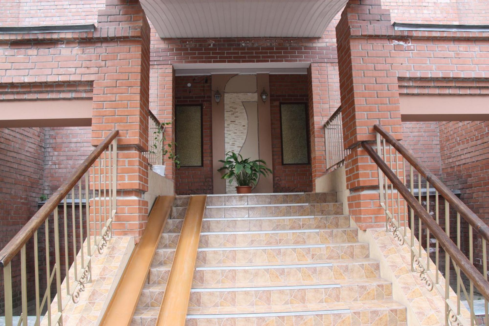 7 Sky Hotel Klinicheskaya Street 基輔 外观 照片