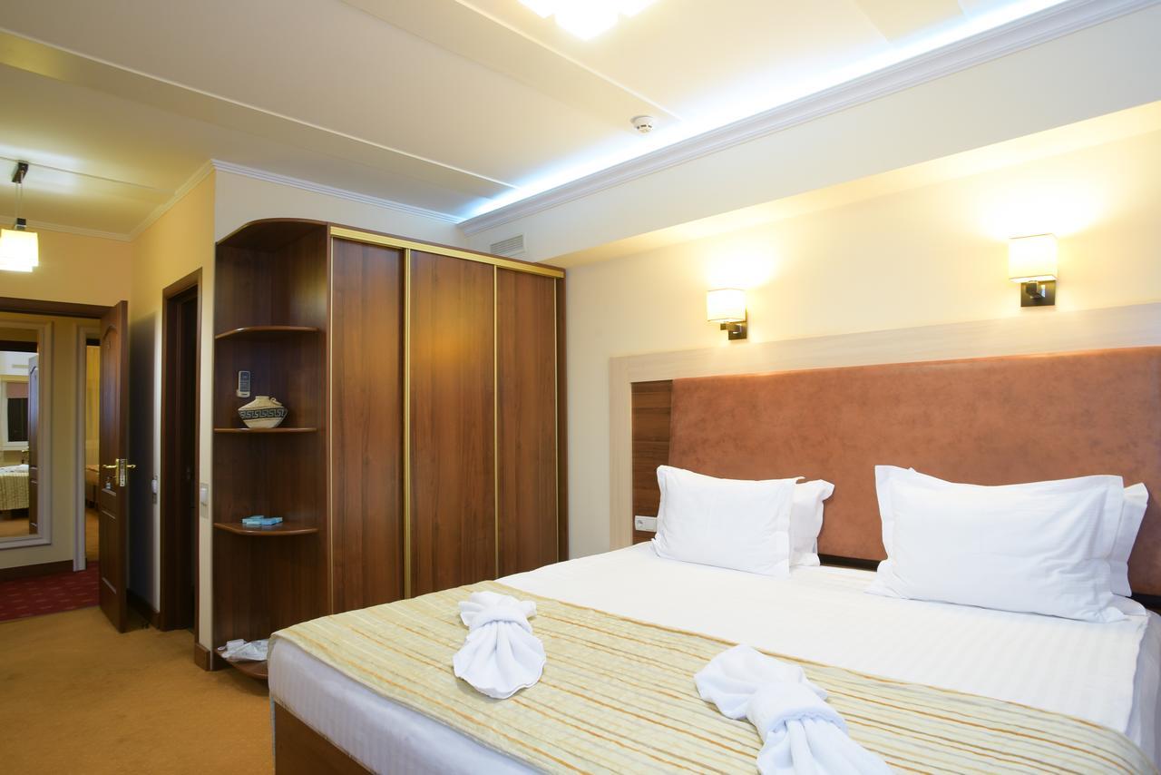 7 Sky Hotel Klinicheskaya Street 基輔 外观 照片