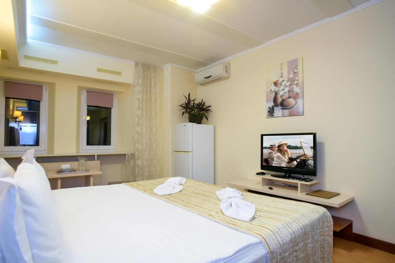 7 Sky Hotel Klinicheskaya Street 基輔 外观 照片