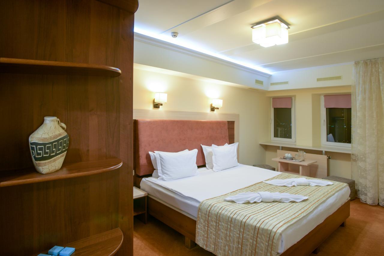 7 Sky Hotel Klinicheskaya Street 基輔 外观 照片
