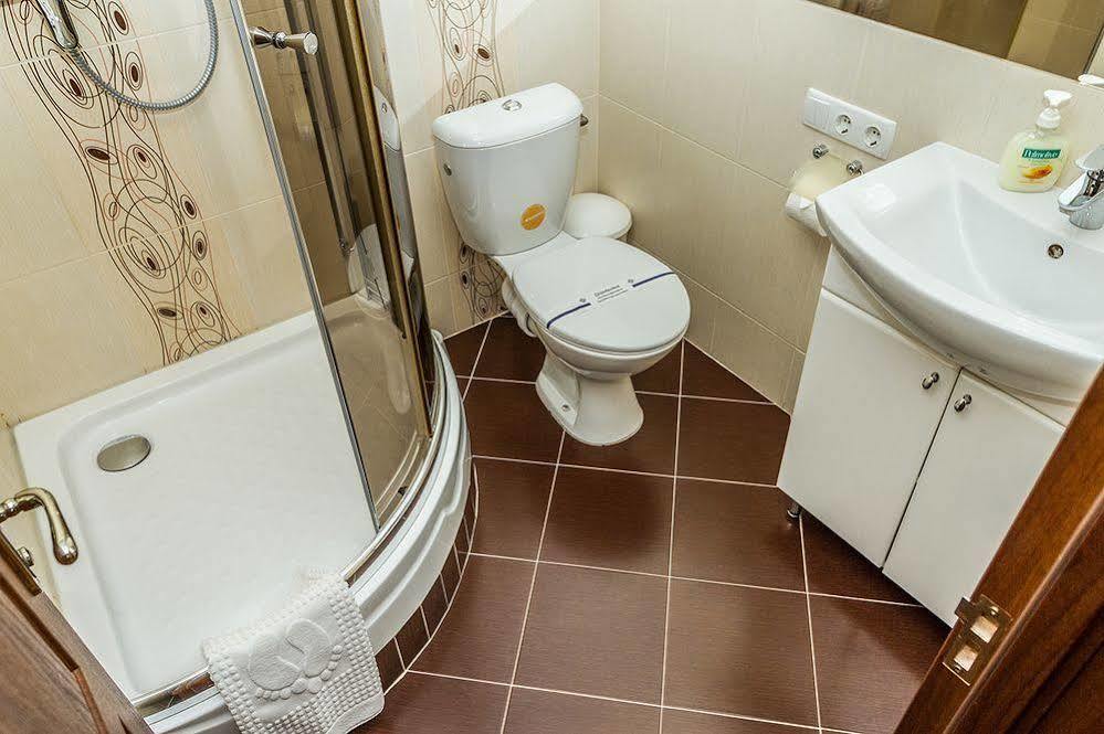 7 Sky Hotel Klinicheskaya Street 基輔 外观 照片