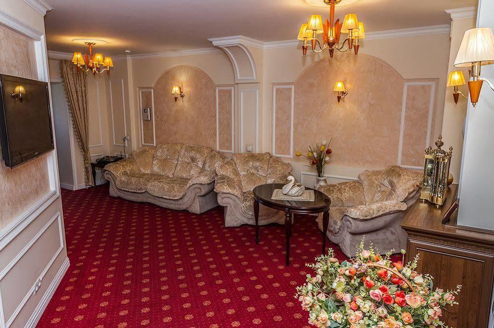 7 Sky Hotel Klinicheskaya Street 基輔 外观 照片